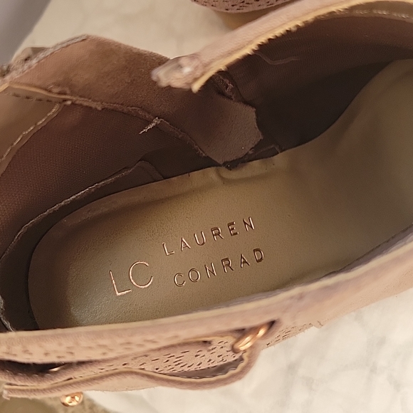 LC Lauren Conrad Size 7.5 Rosehip Taupe - Picture 3 of 6